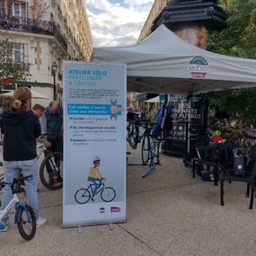 DES VÉLOS POUR BOUGER
